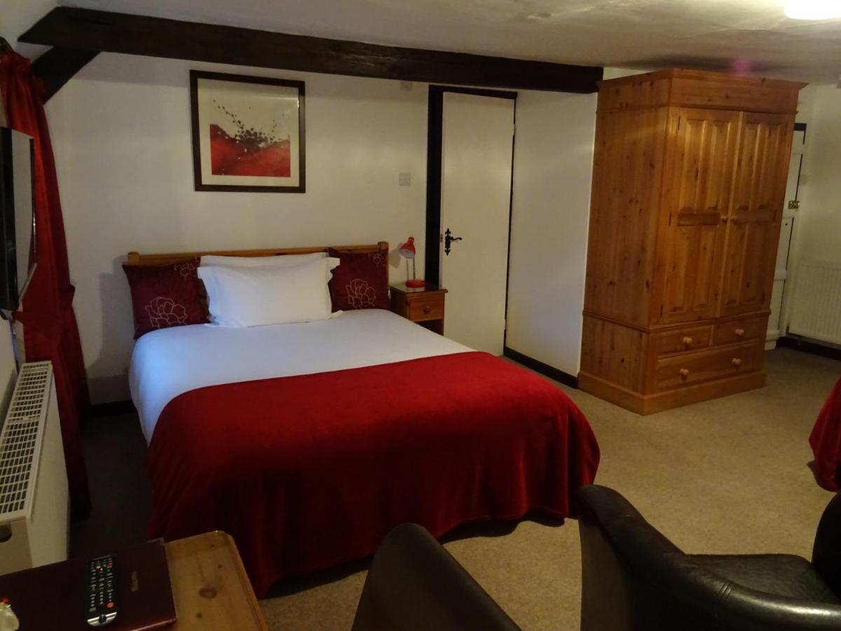 Quiet Woman House Bed and Breakfast Halstock Eksteriør billede